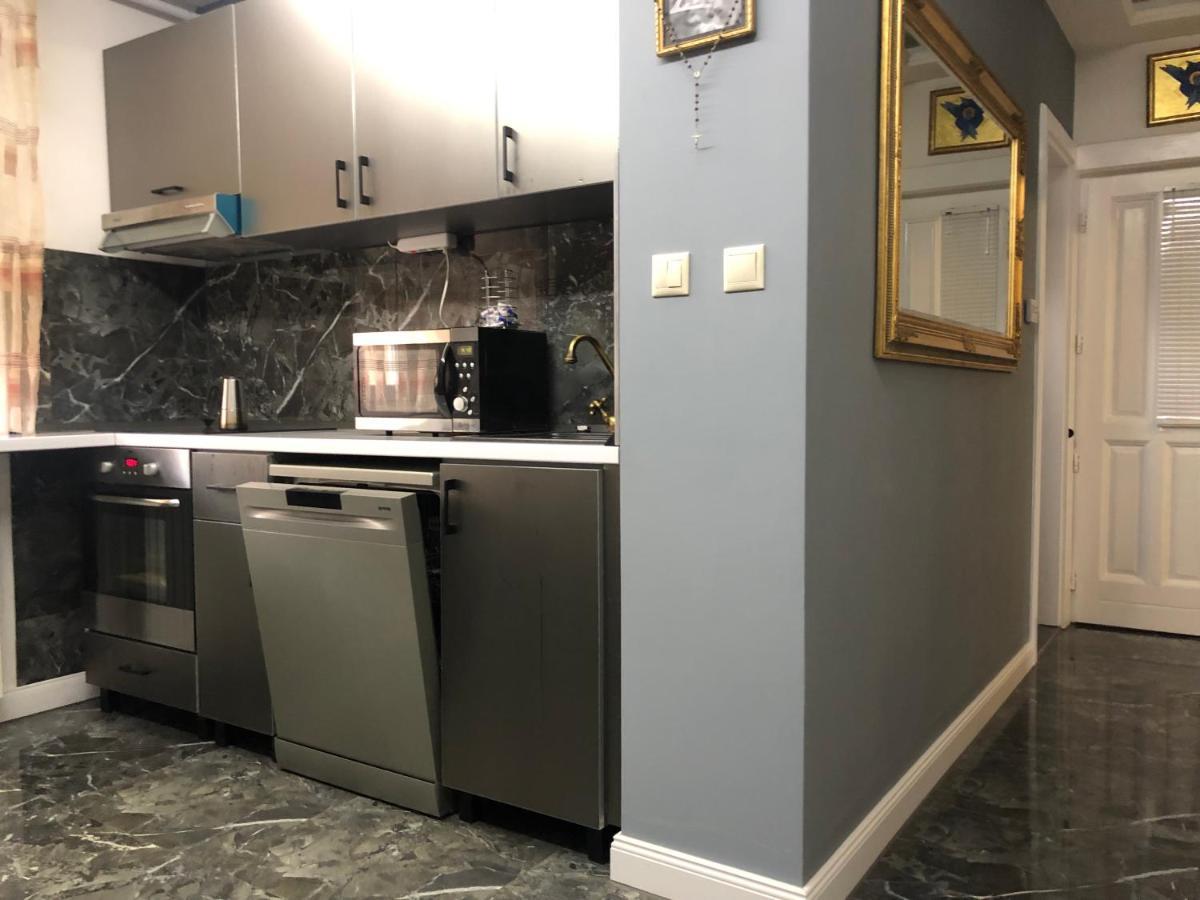 Bezso Apartman Hajduszoboszlo Exterior photo