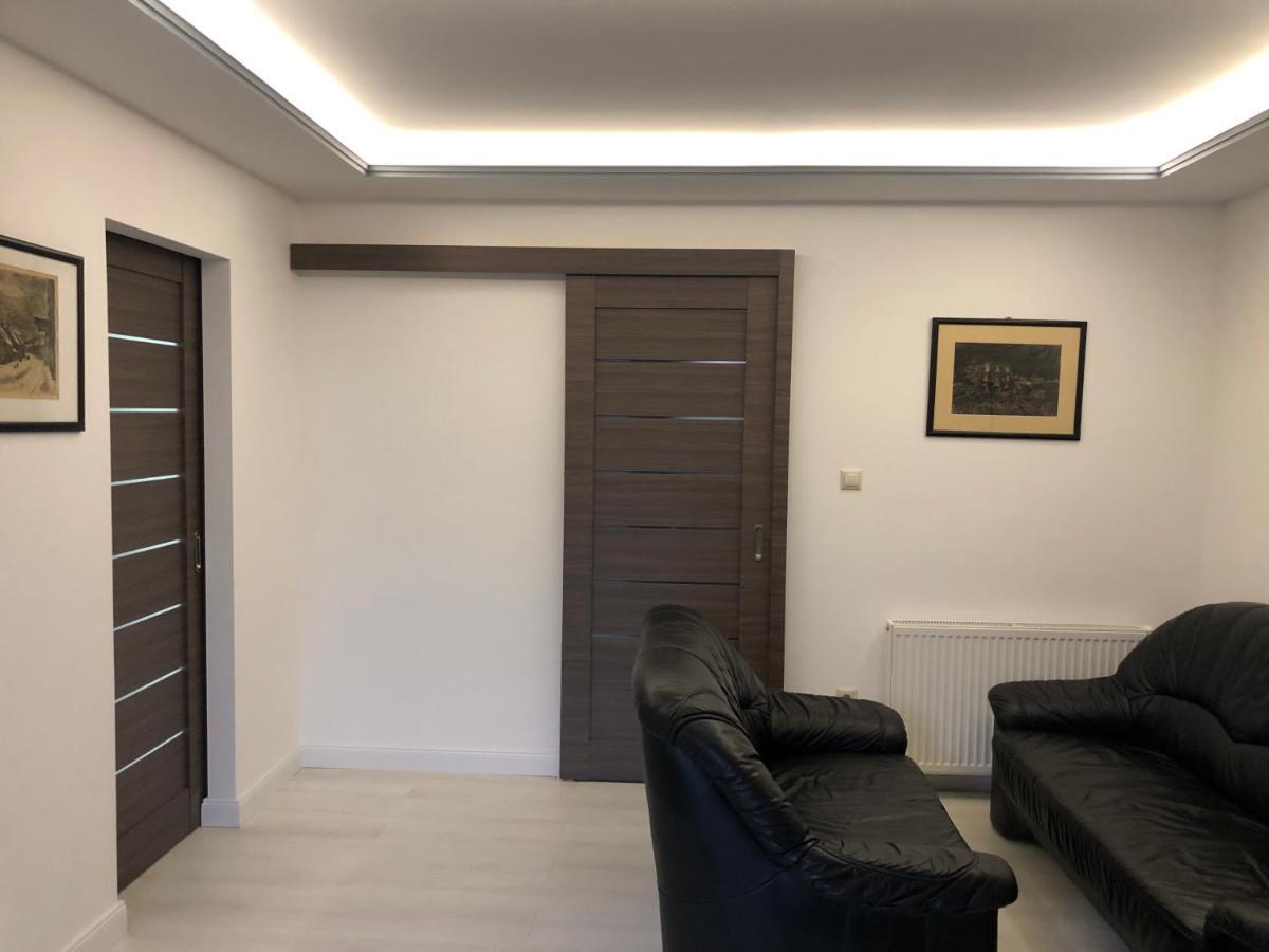 Bezso Apartman Hajduszoboszlo Exterior photo